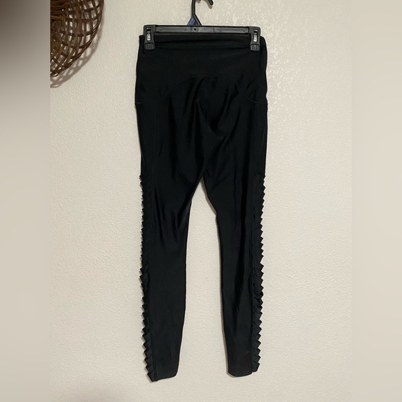 Nike Dri Fit  Leggings With Side Cut Outs - Picture 3 of 7